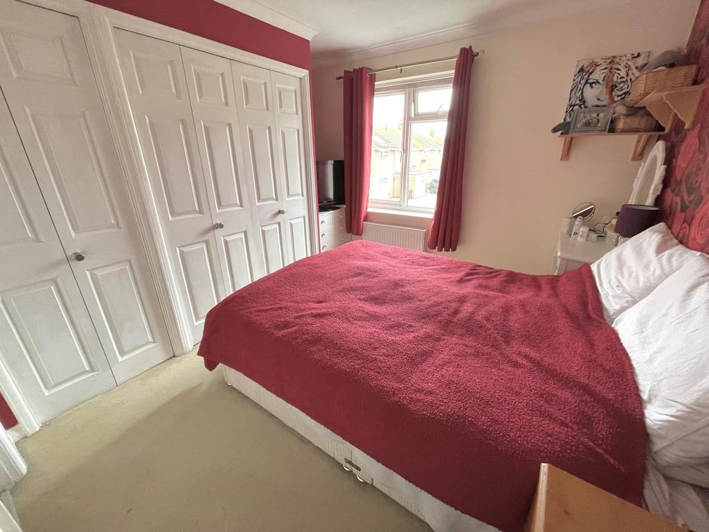 12 Mallon Dene Bed1 1