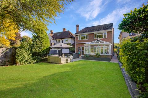 5 bedroom detached house for sale, Warren Road, Leigh-on-sea, SS9