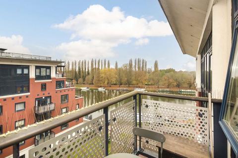 1 bedroom flat to rent, Wadbrook Street, Kingston Upon Thames KT1