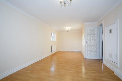 2 bedroom apartment to rent, Clark Road, Royston SG8