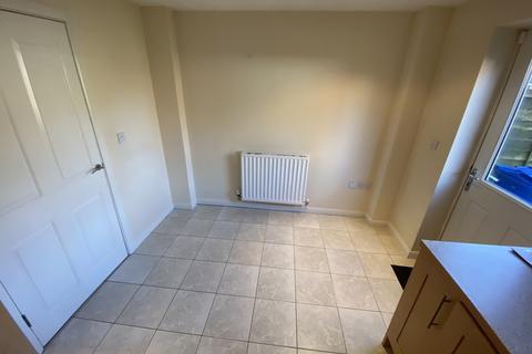 3 bedroom end of terrace house to rent, Russet Drive, Red Lodge IP28