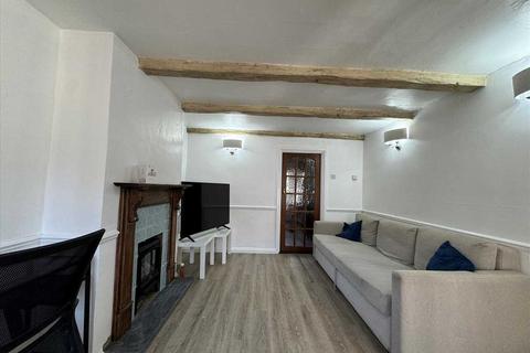 2 bedroom terraced house to rent, Thompson Cottages, Harwood Hall Lane, UPMINSTER