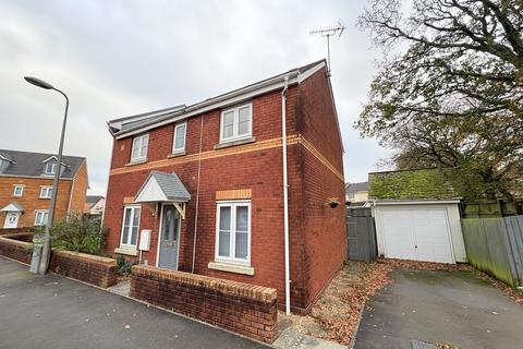 3 bedroom semi-detached house for sale, Heol Islwyn, Fforestfach, Swansea