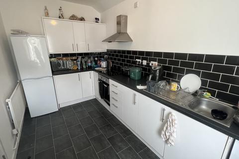 3 bedroom house share to rent, Chaddesley Terrace, Swansea