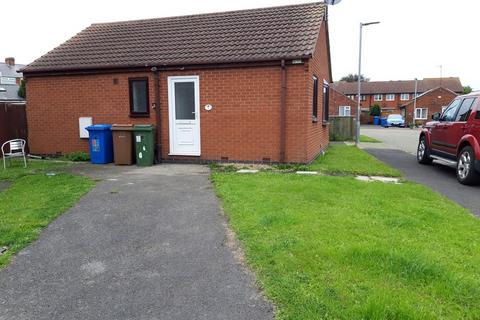 2 bedroom semi-detached bungalow to rent, St. Nicholas Park, Withernsea, Yorkshire, HU19 2JL