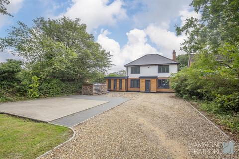 5 bedroom detached house for sale, The Street, Bracon Ash