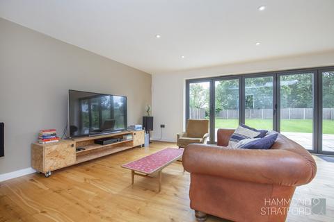 5 bedroom detached house for sale, The Street, Bracon Ash