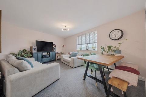 2 bedroom flat for sale, Stanley Close, London SE9