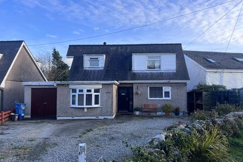 4 bedroom detached house for sale, Penisarwaun, Gwynedd