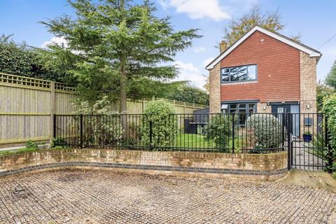 3 bedroom detached house for sale, High Street, Wingham