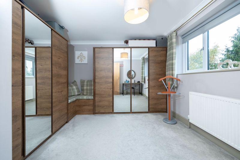Bedroom 4/dressing