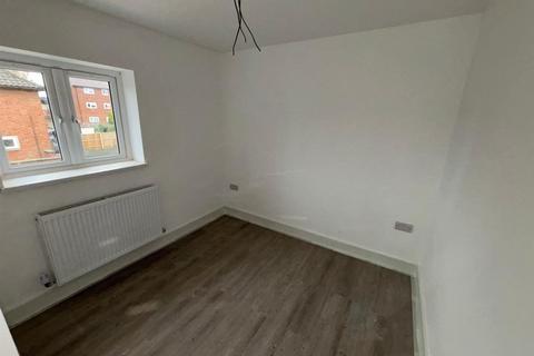 3 bedroom end of terrace house to rent, Compton Road, Cheltenham