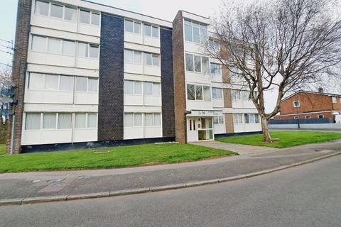 1 bedroom flat to rent, Conifer Court, Forest Hall, Newcastle Upon Tyne - One Bedroom Top Floor Flat