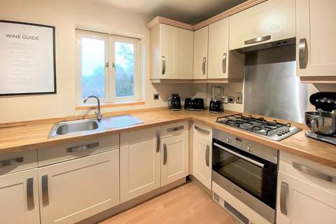 29 Bunce Drive, Caterham, CR3 5FG