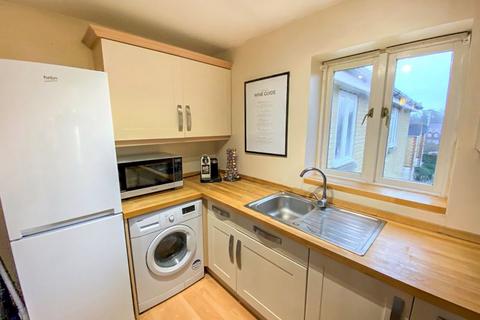 29 Bunce Drive, Caterham, CR3 5FG