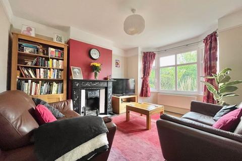 30 Vale Road, Claygate, Esher, KT10 0NJ