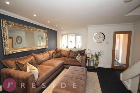 13 Dane Bank, Middleton, Manchester, M24 2RL