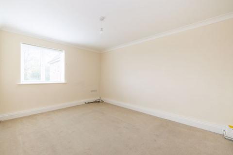 2 bedroom flat for sale, Cherwell Road, Heathfield