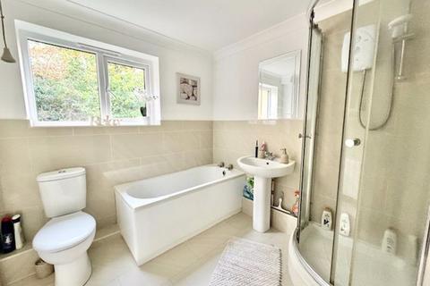 1 bedroom apartment for sale, Knaves Hollow, High Wycombe HP10