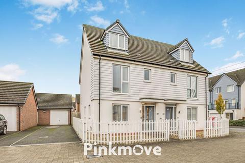 4 bedroom semi-detached house for sale, Spencer Way, Newport - REF# 00025842