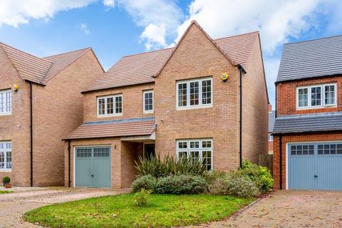 4 bedroom detached house for sale, Anstee Close, Banbury