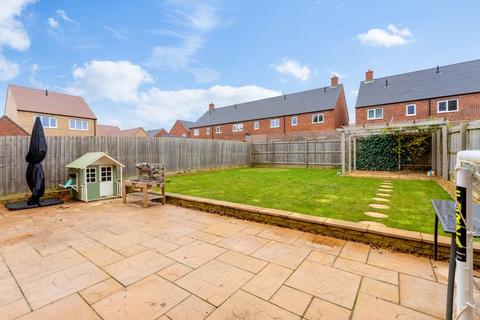 4 bedroom detached house for sale, Anstee Close, Banbury