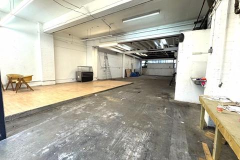 Workshop & retail space to rent, Prince George Road, London