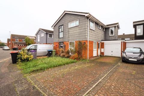 3 bedroom semi-detached house for sale, Maple Grove, Woburn Sands