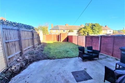 2 bedroom semi-detached house to rent, Devonshire Avenue, Wigston