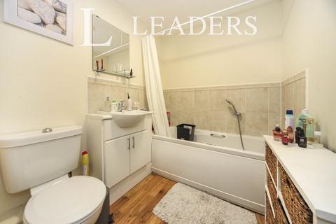 2 bedroom flat to rent, Watling Gardens - LU6 3FE