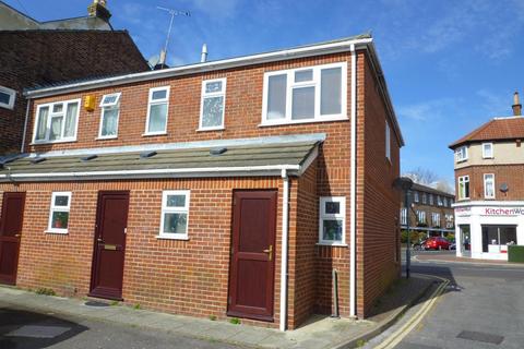 1 bedroom flat to rent, Stoke Road, Gosport