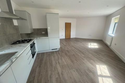 2 bedroom flat to rent, 2 Bedroom Flat to Let in wood Green