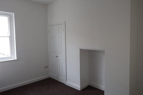 2 bedroom flat to rent, Hewlett Road, Cheltenham