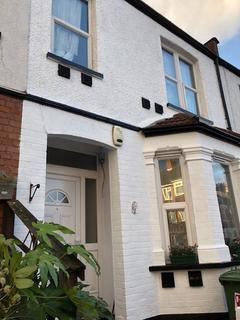 3 bedroom terraced house to rent, 3 Bedroom house to let in Harrow Wealdstone