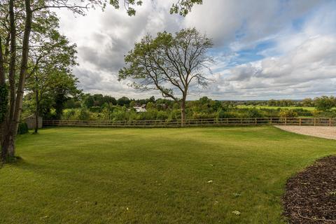 4 bedroom detached house for sale, Rifle Range Lane, Aylesbury HP17