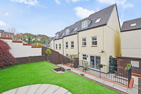 4 bedroom townhouse for sale, Sparnock Grove, Truro TR1