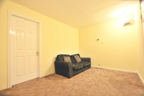 1 bedroom flat to rent, Whitehall Road, Uxbridge