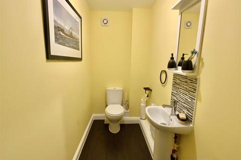 26 Angus Way, Whitehouse, Milton Keynes, MK8 1AT