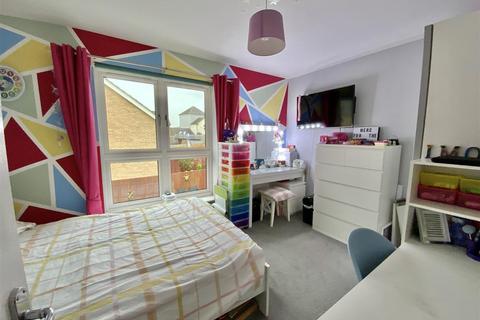 26 Angus Way, Whitehouse, Milton Keynes, MK8 1AT