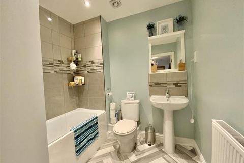 26 Angus Way, Whitehouse, Milton Keynes, MK8 1AT