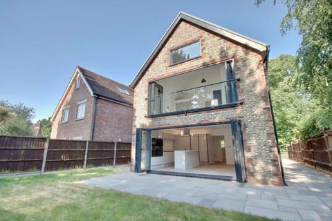 3 bedroom detached house to rent, Durrants Road, Rowlands Castle