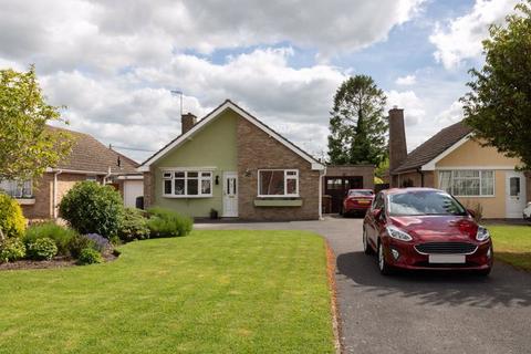 2 bedroom detached bungalow for sale, Harlington Avenue, Wantage OX12