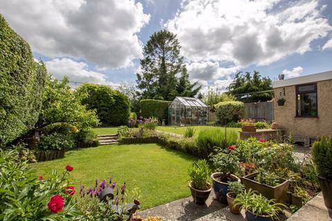 2 bedroom detached bungalow for sale, Harlington Avenue, Wantage OX12