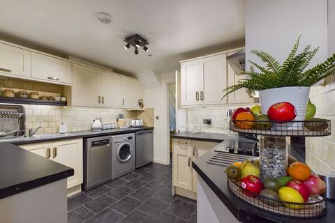 3 bedroom terraced house for sale, 35 Westend View, South Petherton