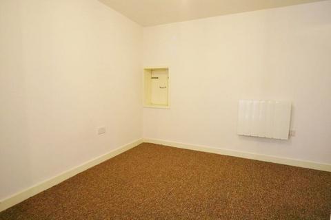 Studio to rent, Bennington Street, Cheltenham GL50