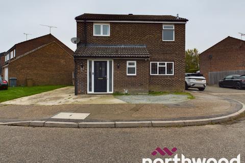 3 bedroom detached house to rent, Boleyn Way, Boreham, CM3