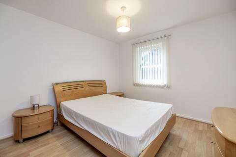 2 bedroom flat to rent, Chapel Street, Aberdeen, AB10