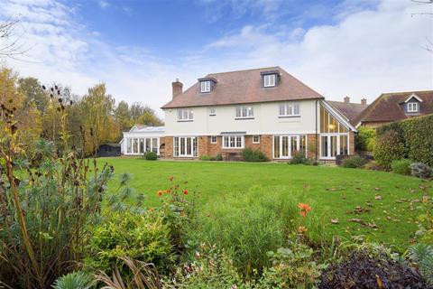 7 bedroom detached house for sale, St Pauls Court, Lynsted