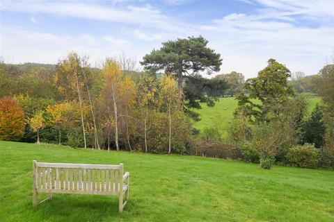 7 bedroom detached house for sale, St Pauls Court, Lynsted