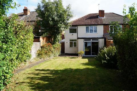 4 bedroom semi-detached house to rent, Warwards Lane, Birmingham B29